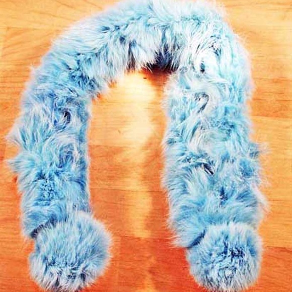 SCARF, RABBIT FUR POM-POMS, NEVER WORN, LIGHT BLUE, 25 x 4 INCHES BOTH SIDES FUR - Picture 2 of 2